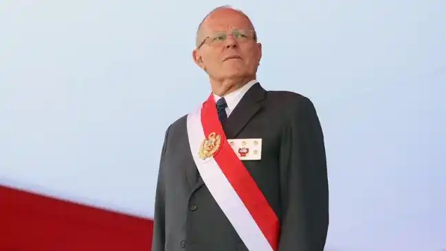 El Congreso peruano aprobó la moción para destituir a Kuczynski