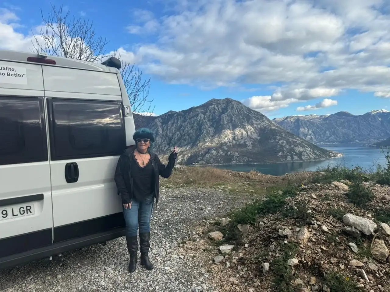 Silvia Freire, antes llegar Miramar, nos avisa: “Voy a registrar todo lo que ustedes quieran mostrar”.