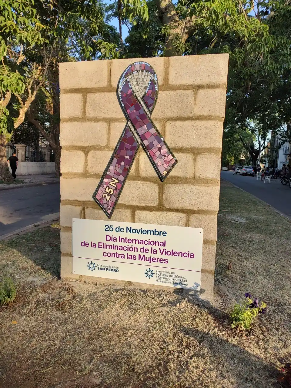 mural 25 n boulebard  moreno y 11 de septiembre