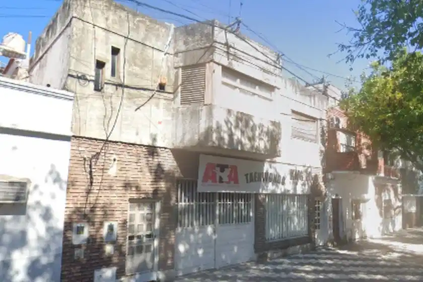 Encontraron un cadáver tras una denuncia por usurpación en zona sur: investigan las causas de muerte