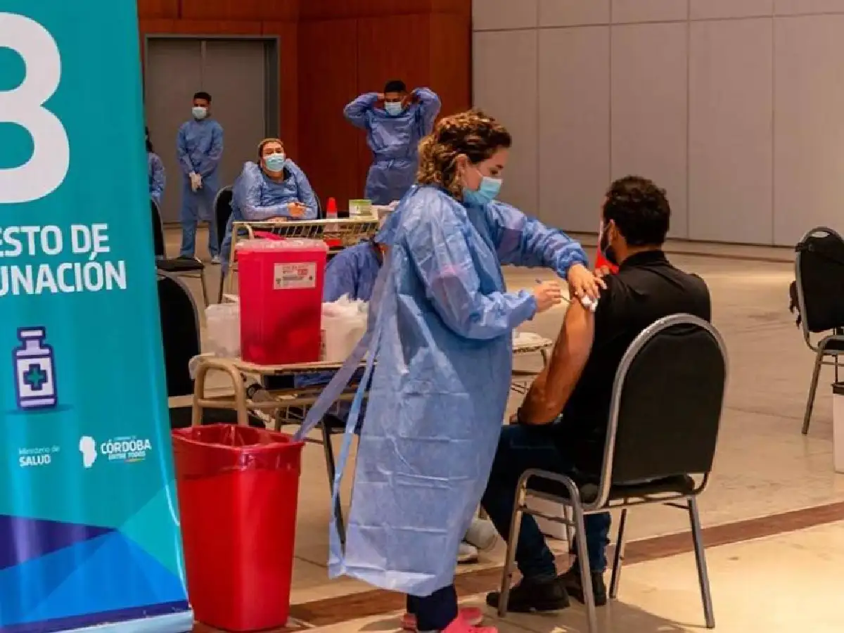 Cerca de un millón de personas ya fueron vacunadas contra el coronavirus en Córdoba