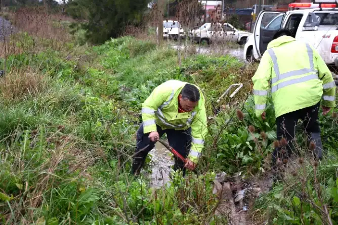 Tras las intensas lluvias, se refuerzan las tareas de asistencia y prevención en Chascomús