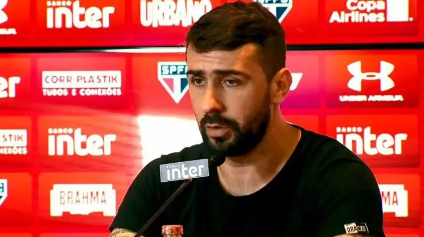 Pratto se despidió de San Pablo: «No me voy por lo deportivo, sino porque mi hija me necesita»