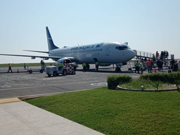 WestJet conecta nuevamente a Manzanillo con Canadá