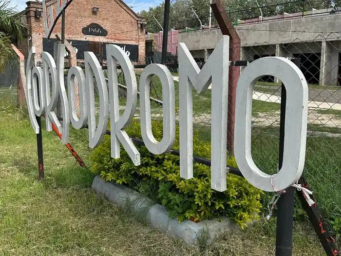 Una búsqueda del tesoro en Gualeguay: Ángelo Pastelería escondió premios por toda la ciudad en Pascuas