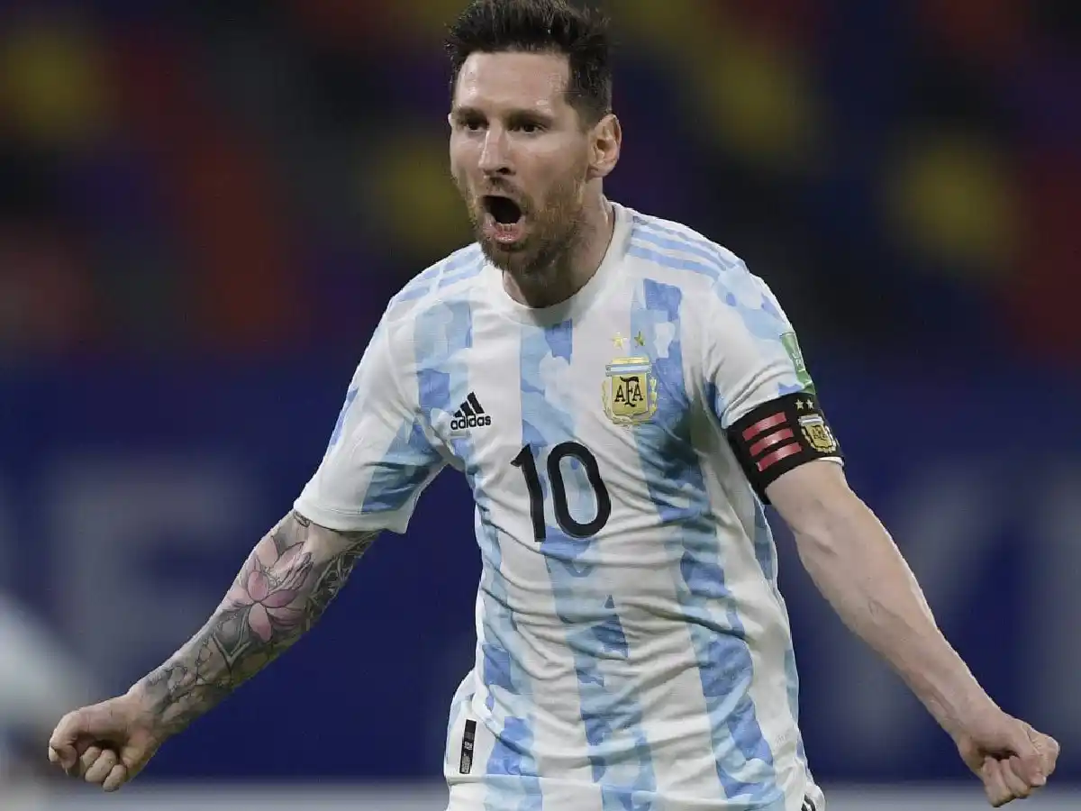 Argentina inicia su camino ante Chile