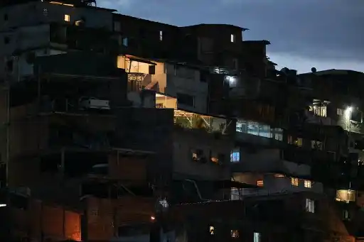 Así Venezuela logra restablecer electricidad con secuelas (+ Fotos)