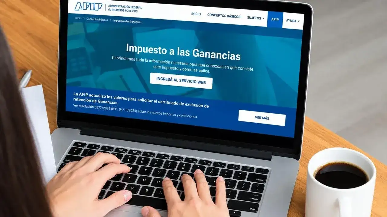 La Ley 27.826 modifica el régimen simplificado de Ganancias.