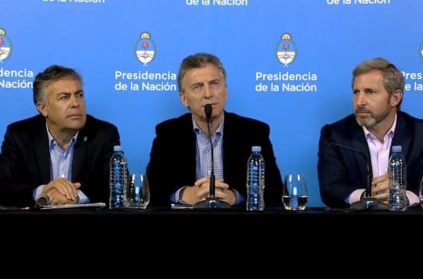 Macri, sobre saqueos: "Son cosas organizadas por grupos pequeños"