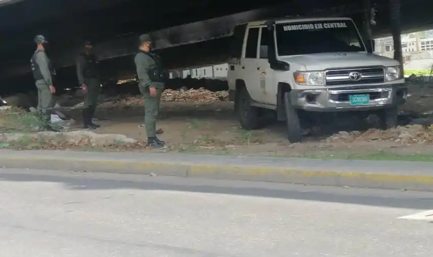 Hallan cadáver debajo de un puente en El Paraíso