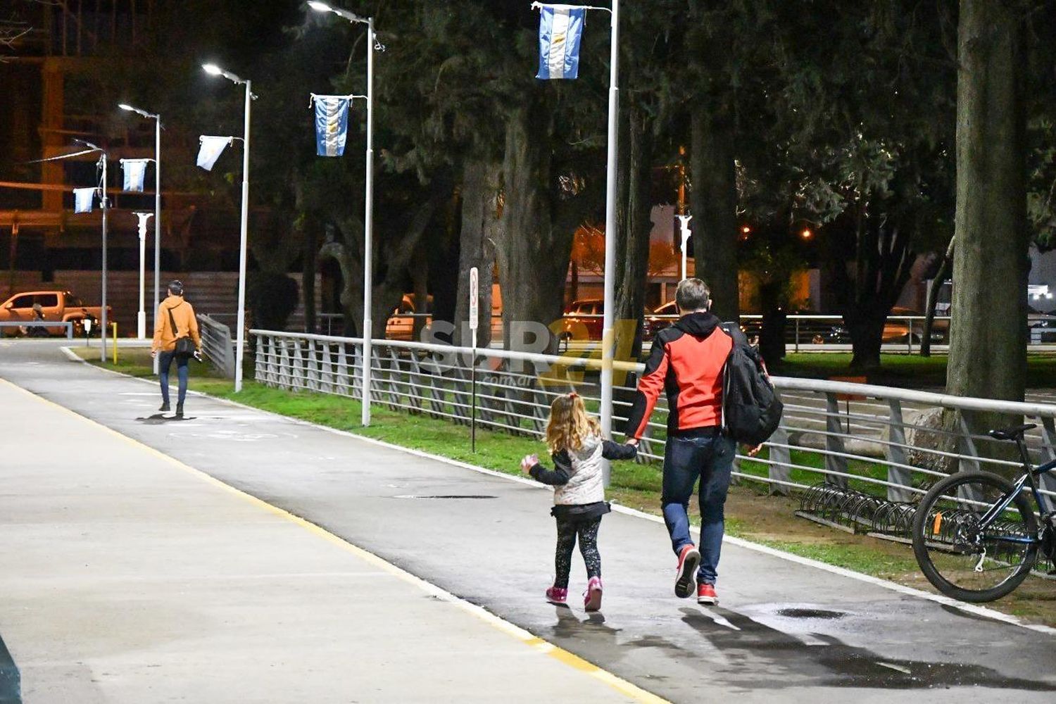 Chiarella anunció que este martes se inauguran las nuevas luces en la Avenida Santa Fe