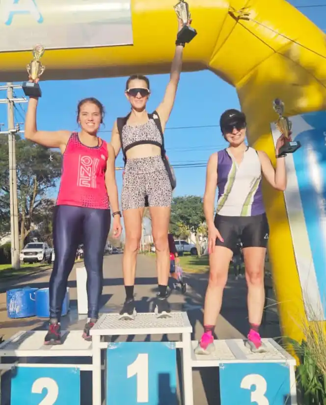 Judith Marsilli y Lucas Ferrari ganaron la sexta fecha del Duatlón