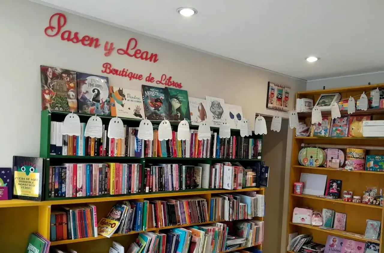 Librería Pasen y Lean en Del Viso