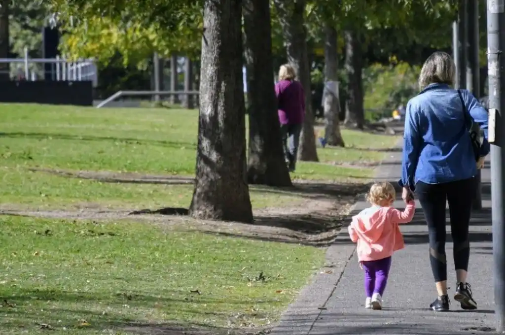 Controles en parques rosarinos: detuvieron a 13 personas