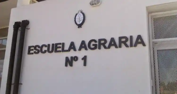 Por el corte en la 1001, suspendieron transporte escolar a la Escuela Agropecuaria