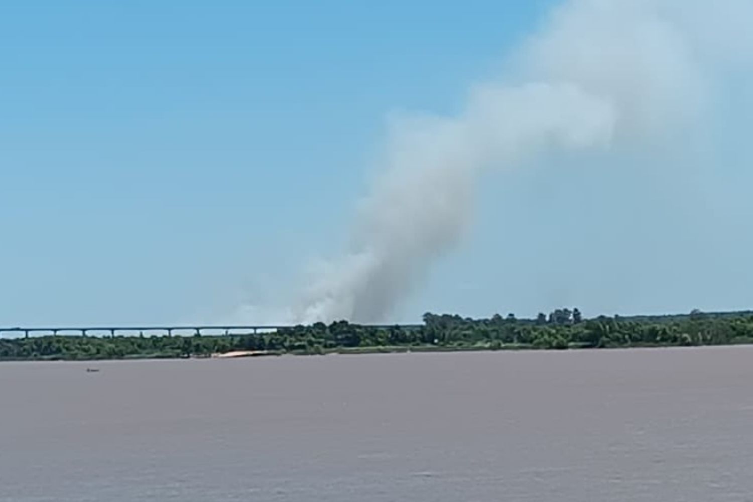 Humo en el Delta: volvieron a producirse incendios en las islas