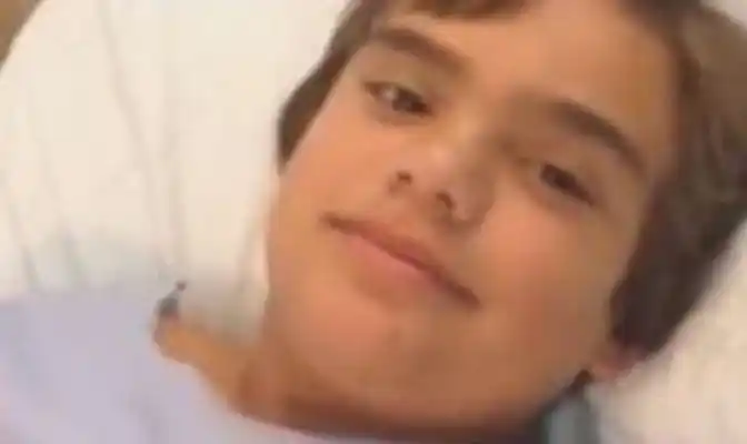 Video: Se tragó un silbato y suena cada vez que respira
