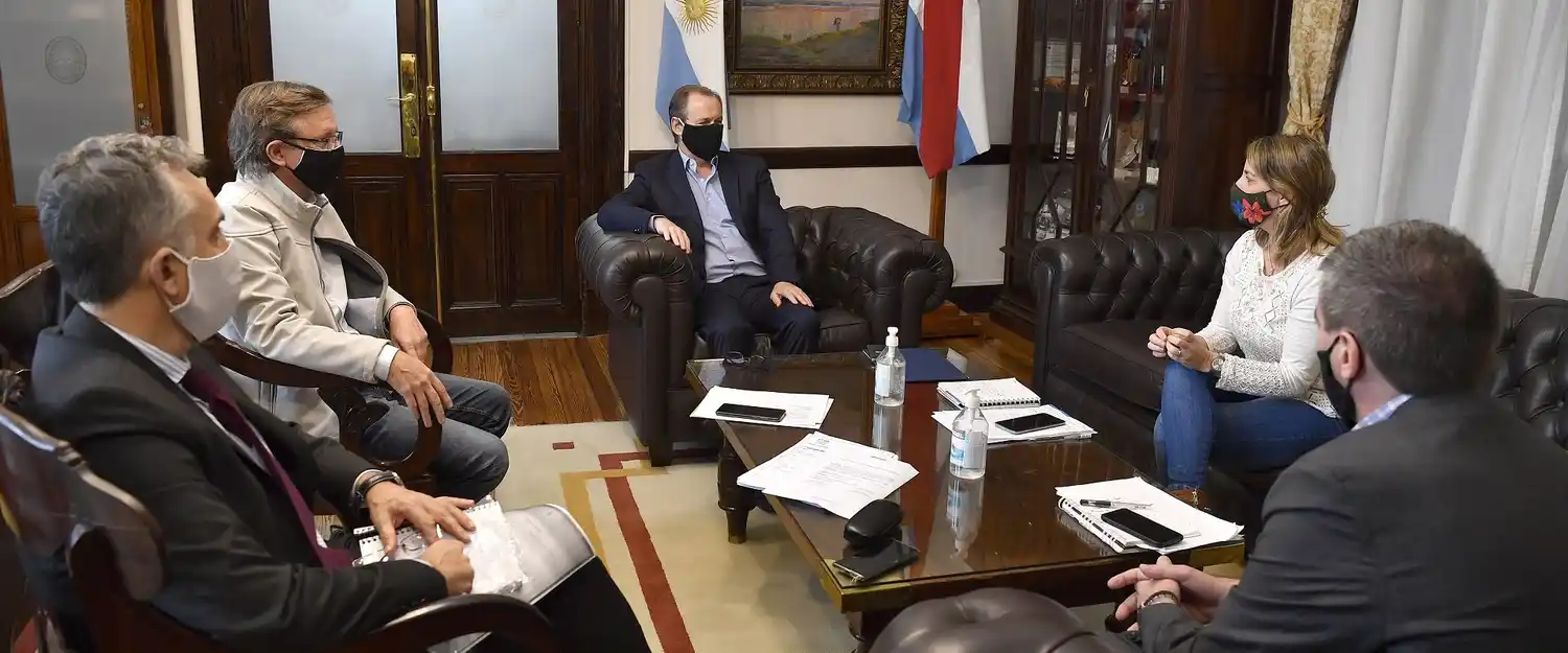 Quema de pastizales: Bordet se constituye como querellante en la denuncia 