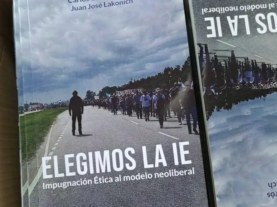 El trabajo busca interpelar el sentido común contemporáneo y promover una reflexión sobre las dinámicas económicas actuales.