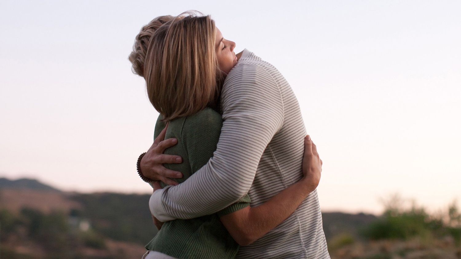 El abrazo, una forma de conexión humana.