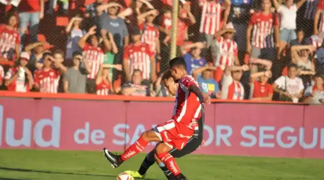 Unión derrotó a Atlético Tucumán por la Superliga