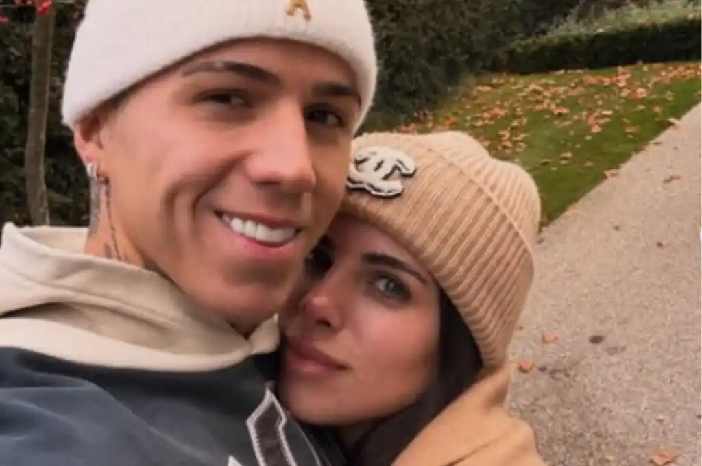 Valu Cervantes junto a Enzo Fernández