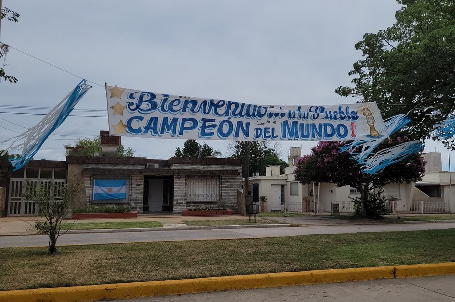 Gran recibimiento para Lionel Scaloni en Pujato