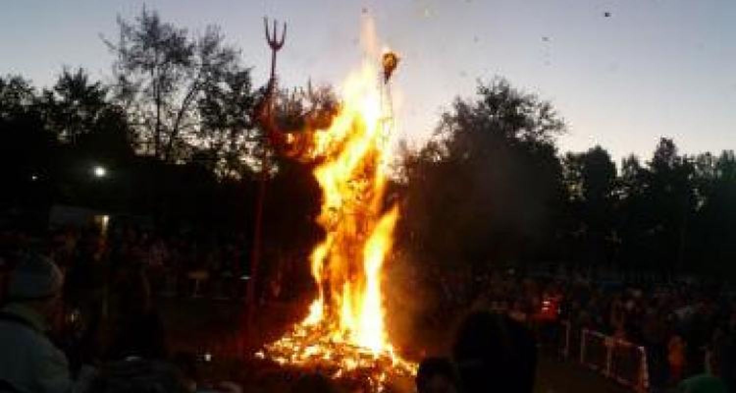 Se realizó la quema del demonio