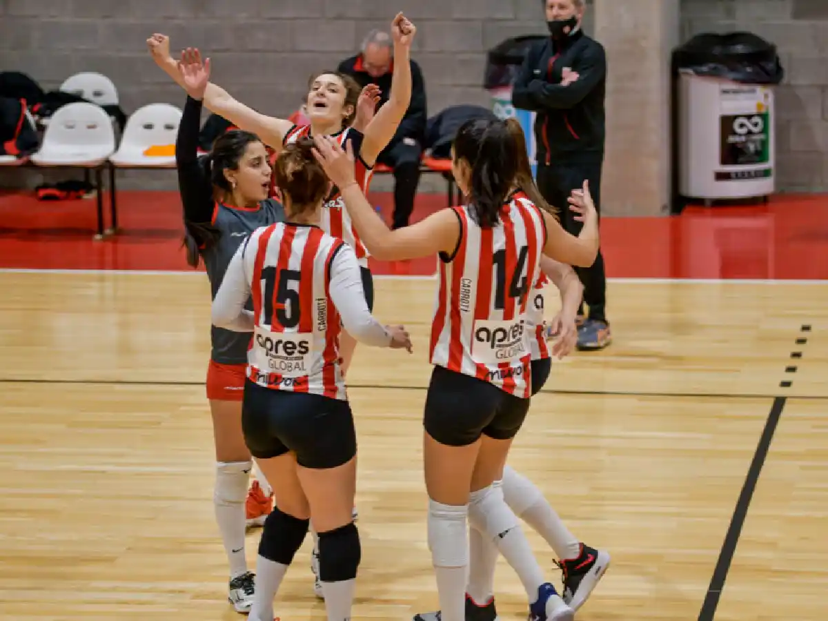 Valentina González festejó en el clásico  
