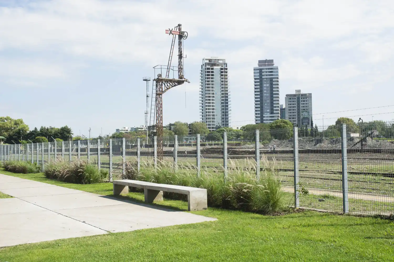 Se extiende el mal uso del espacio público en Rosario