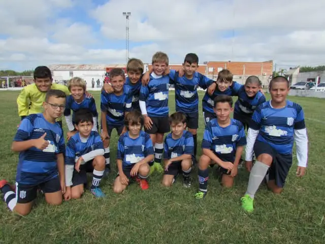 Esta es la categoría 2011 de Sociedad Sportiva que superó a Gualeguay Central por 2-1.