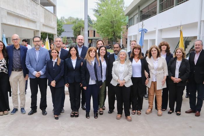 Perotti agradeció al Padre Ignacio,  “este barrio y esta ciudad no sería la misma” sin él
