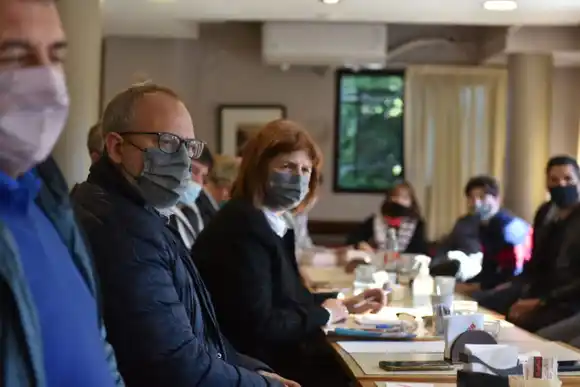 Tres de Febrero: Valenzuela y Bullrich de recorrida con candidatos locales de Juntos