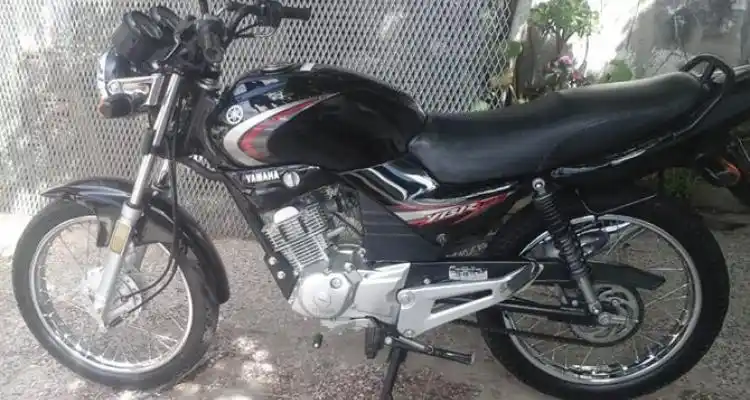 Robaron una moto y un televisor en la vivienda de una abuela