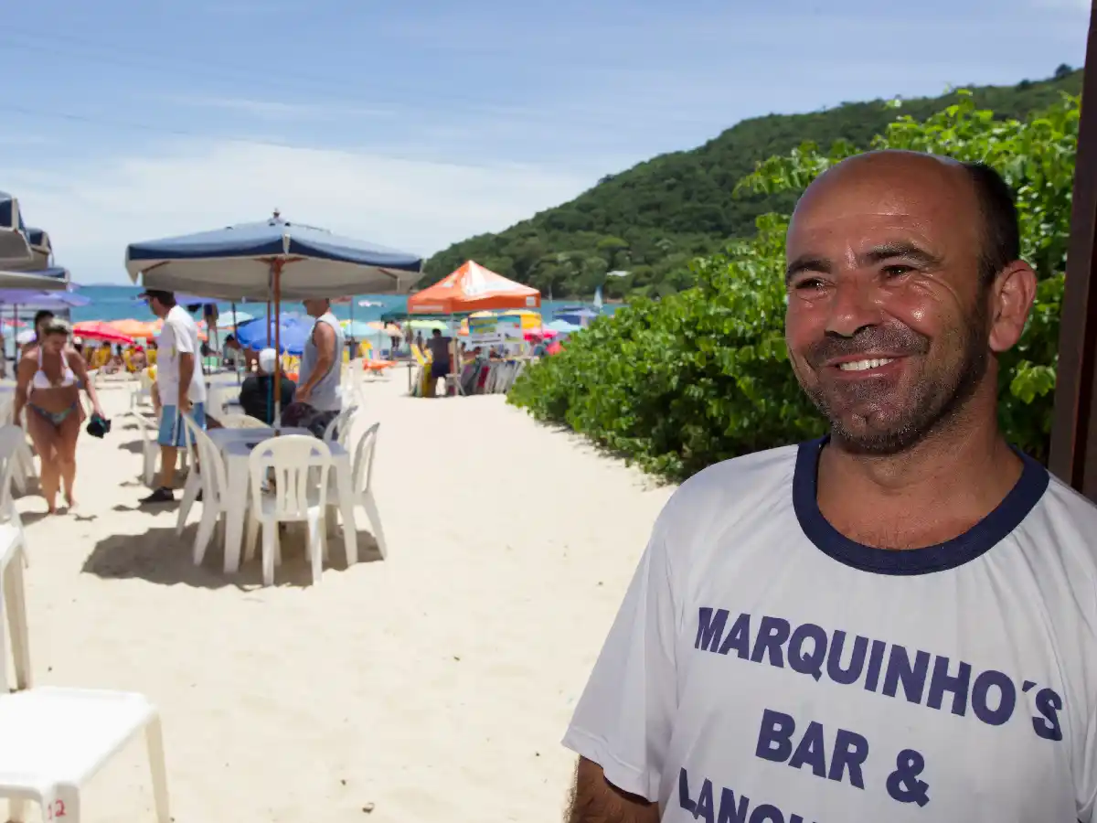 Lagoinha, un paraíso de pescadores que  le disputa espacio al turismo en Floripa