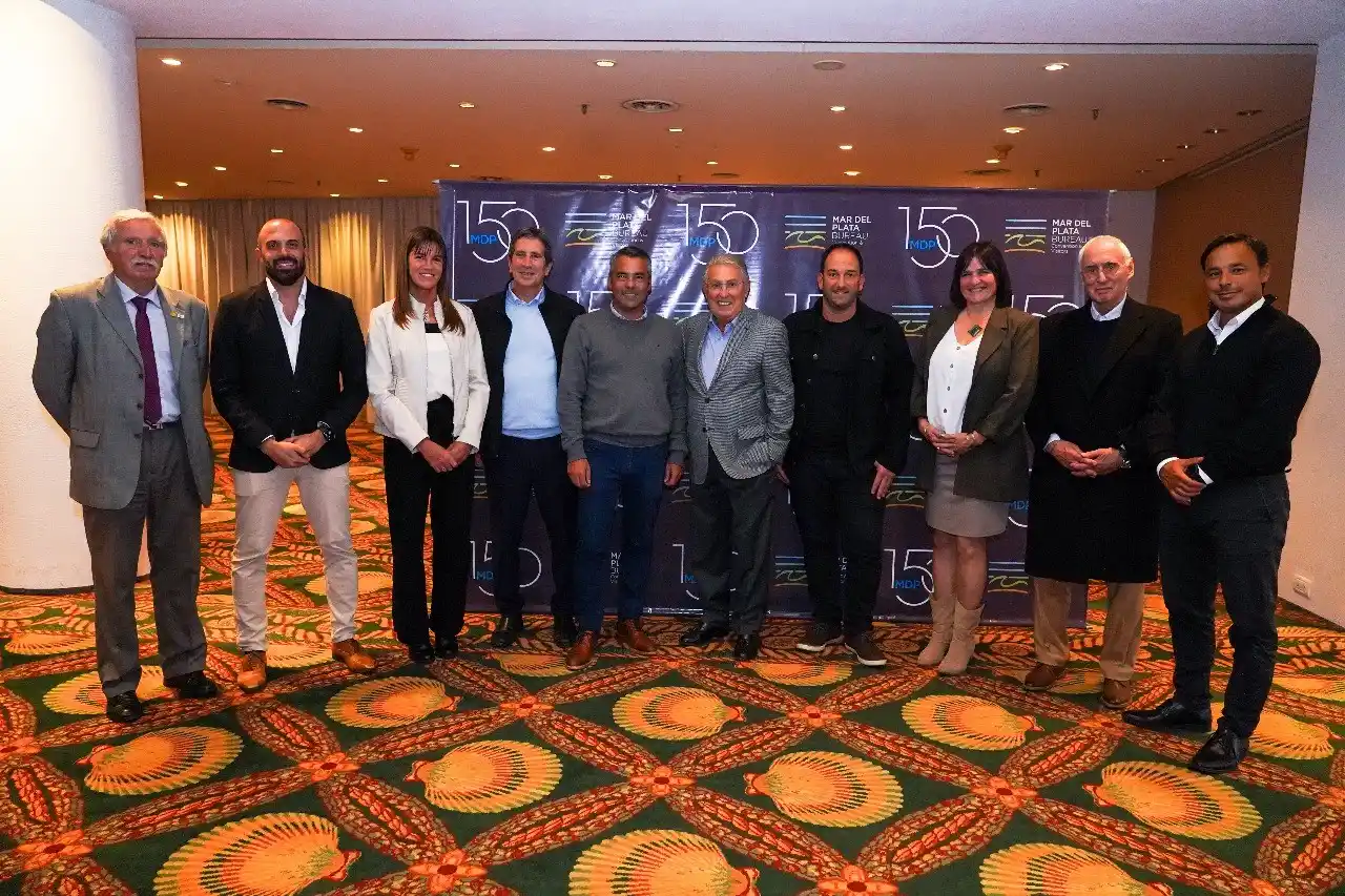 Pezzati ya trasladó al Bureau su inquietud sobre el centro de convenciones.