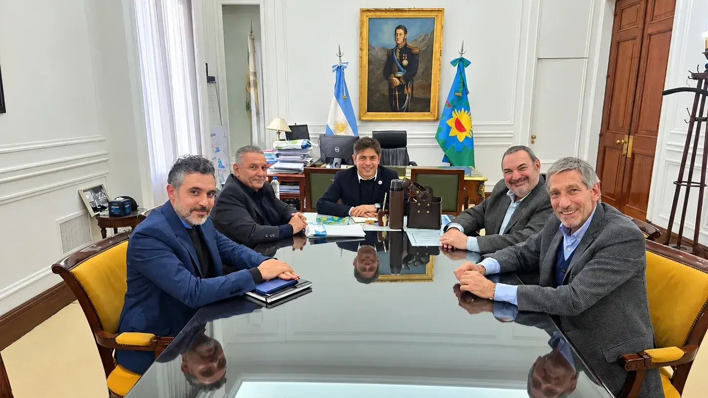 Kicillof recibió en su despacho a las autoridades del Colegio de Martilleros y Corredores Públicos.