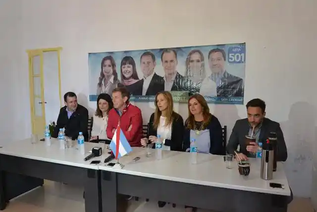 “Primero vamos a pensar en los intereses de los entrerrianos”