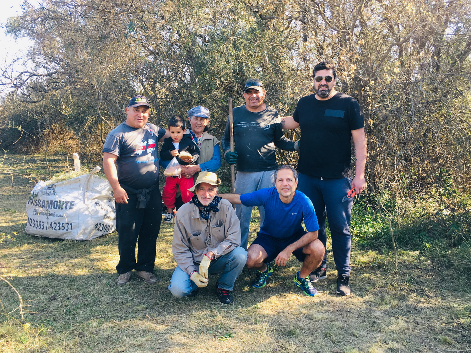 Concejales y voluntarios trabajaron en  el único bosque nativo en San Francisco  