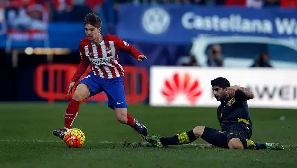 Punta para dos: Atlético empató con Sevilla y festejó Barcelona