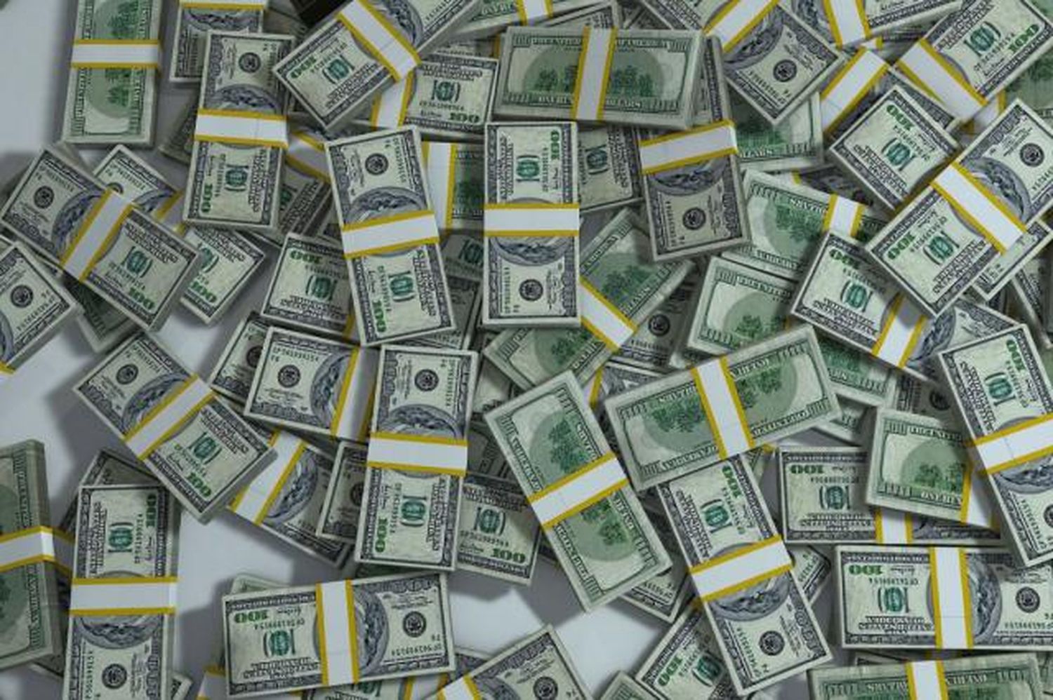 El dólar sigue en alza: cerró a $38,71