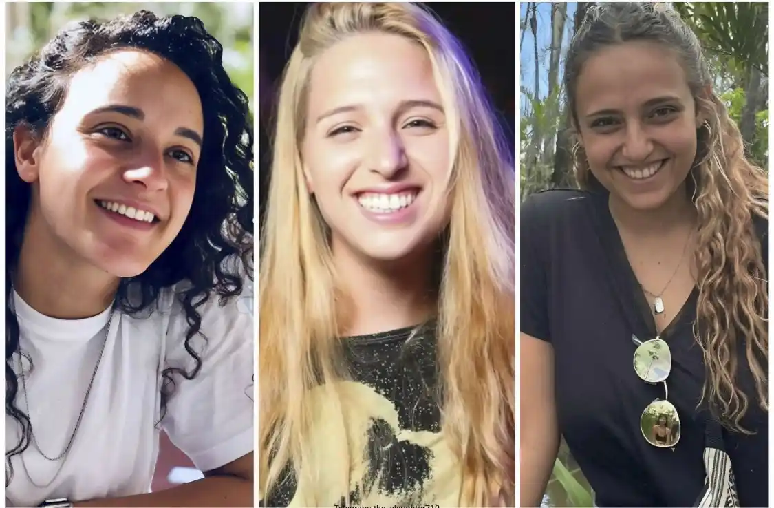 Emily Damari, Doron Steinbrecher y Romi Gonen, las rehenes entregadas por Hamás.