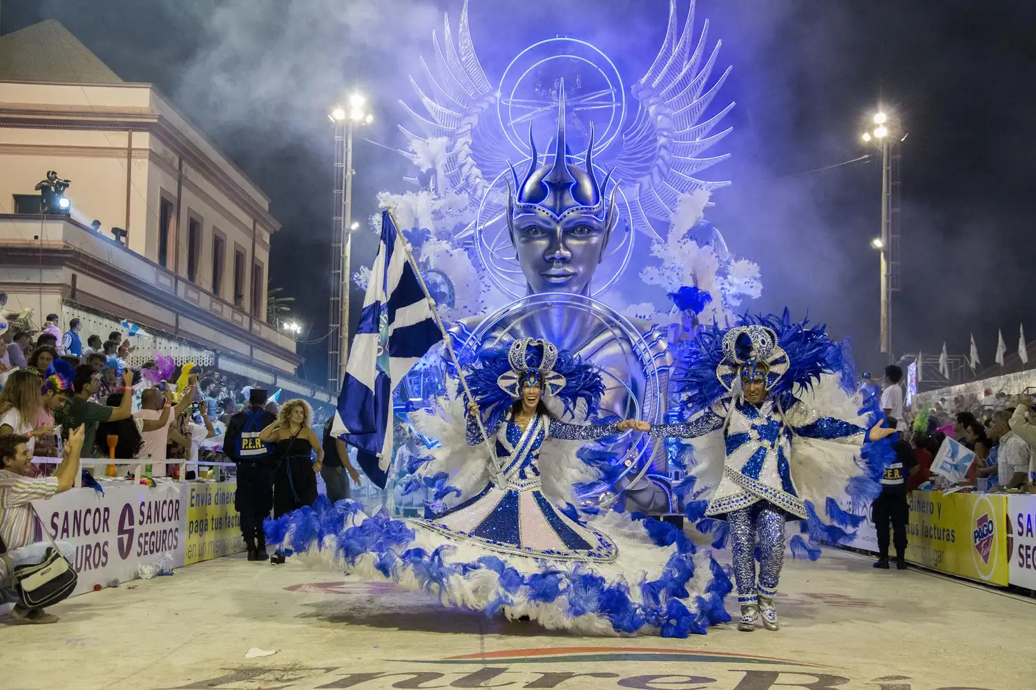 O’Bahía y su mundo de fantasía contagiaron la magia de la niñez a todo el Corsódromo 