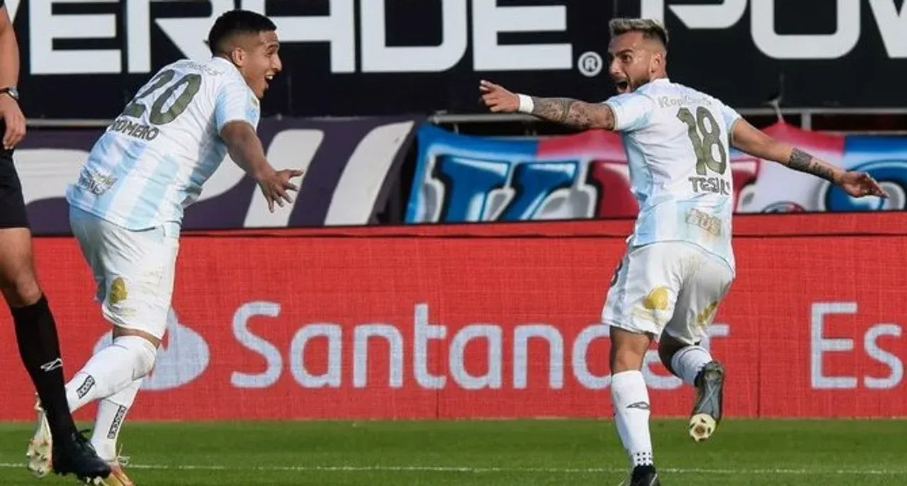 Atlético Tucumán amargó a San Lorenzo sobre el final