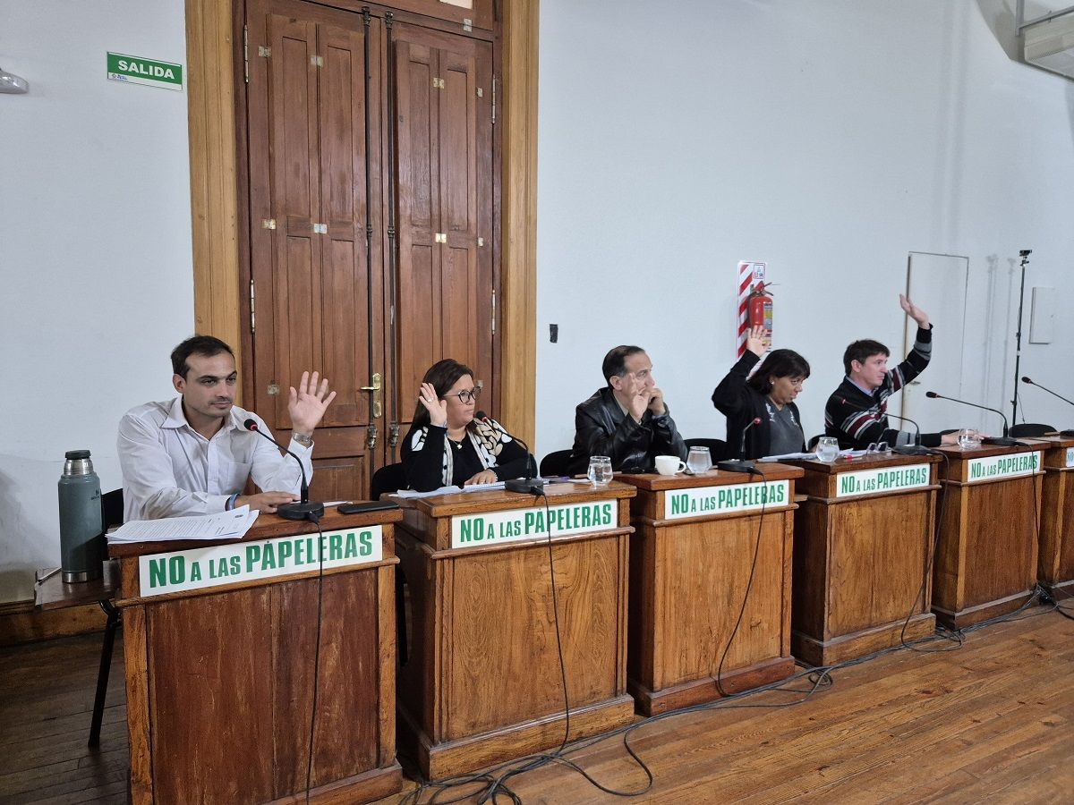 El Concejo Deliberante aprobó que ningún espacio lleve nombres de personas vivas:  "Nada llevará el nombre de ningún funcionario", afirmó Davico