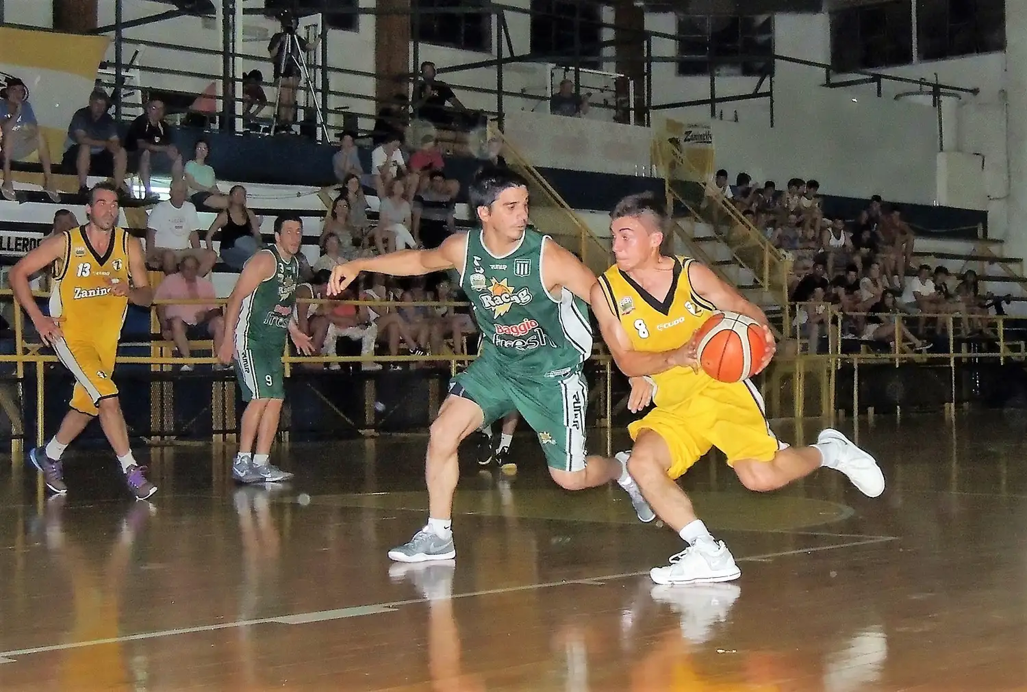 Racing cayó ante Zaninetti y cortó su racha