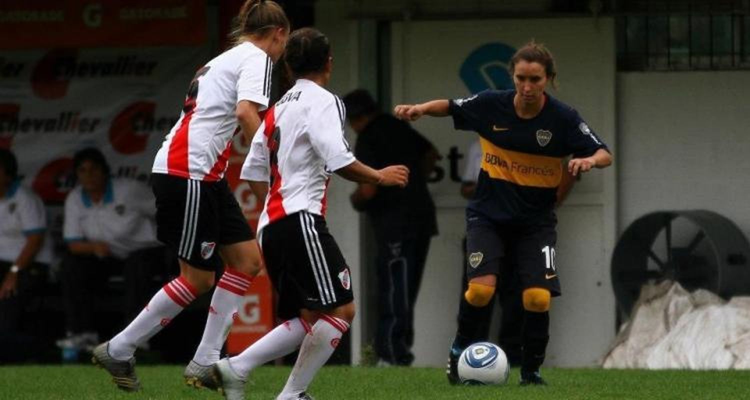 Fútbol: otro título para Manicler