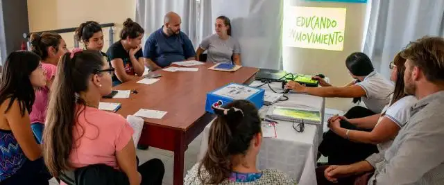Más de 4000 estudiantes reciben apoyo escolar a través del Becario
