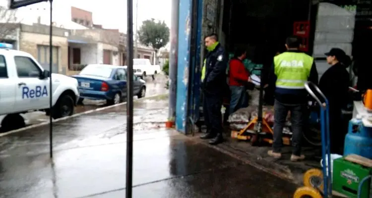 Múltiples clausuras de Reba por falta de habilitación para vender alcohol