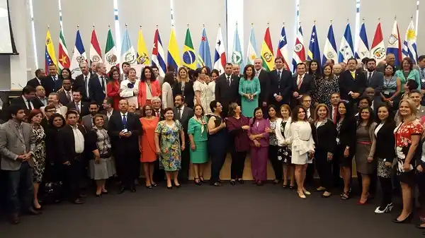 Gaillard llevó el debate por el Cannabis Medicinal al Parlatino